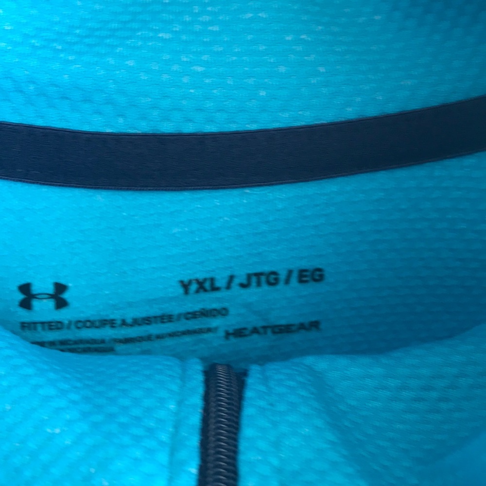 UnderArmour long Sleeve - Picture 3 of 7